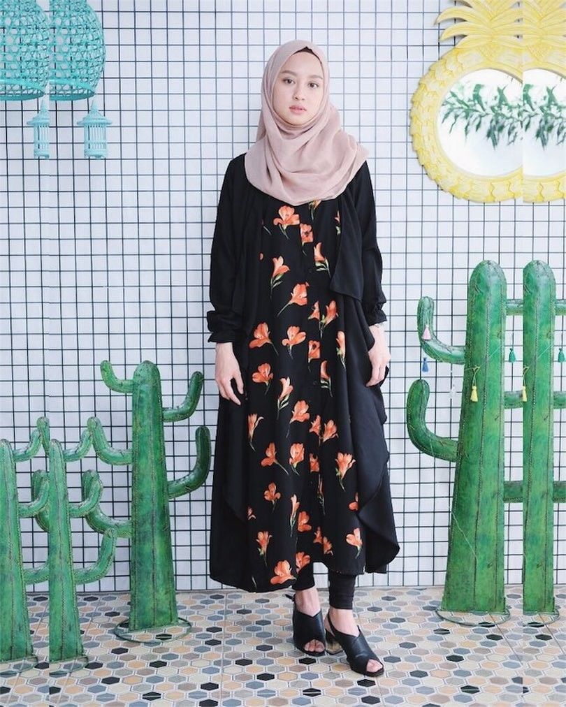 20 Outfit Lebaran Casual a la Gita Savitri