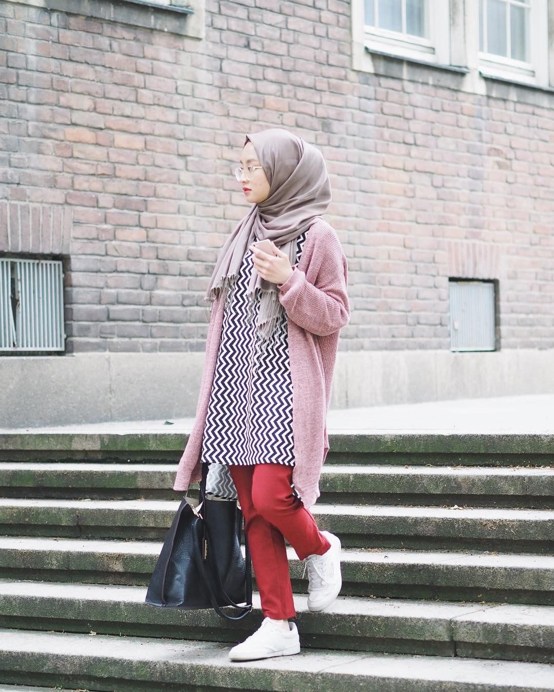 20 Outfit Lebaran Casual a la Gita Savitri