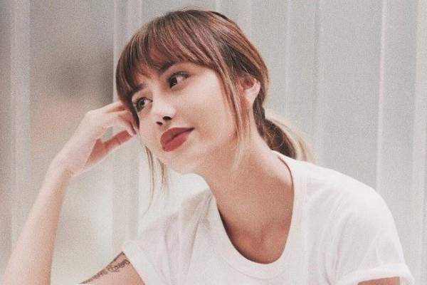 Takis Entertainment Bubar, Awkarin Curhat Belum Terima Gaji