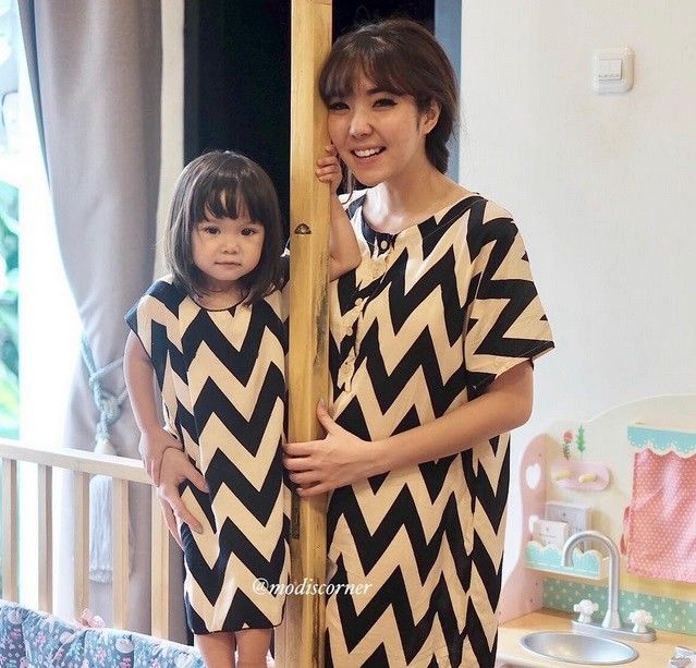 11 Inspirasi Fashion  Kembar Ibu  dan  Anak  a la Gisel 