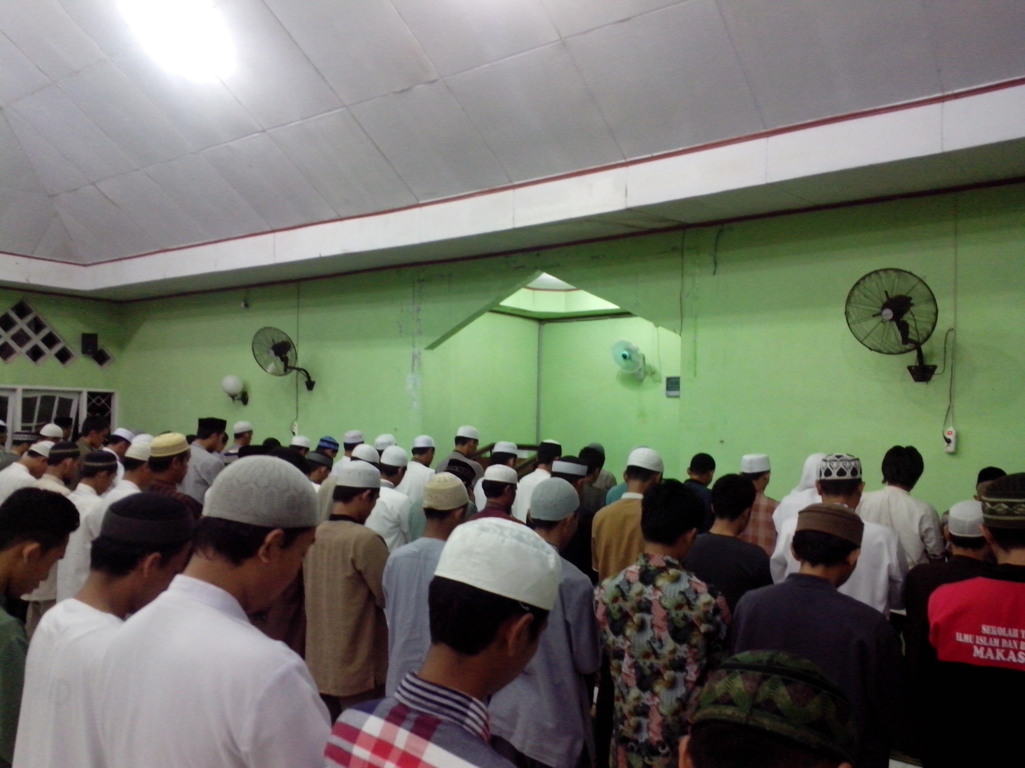 10 Hal Lucu Dan Konyol Yang Kamu Lakukan Saat Ramadhan