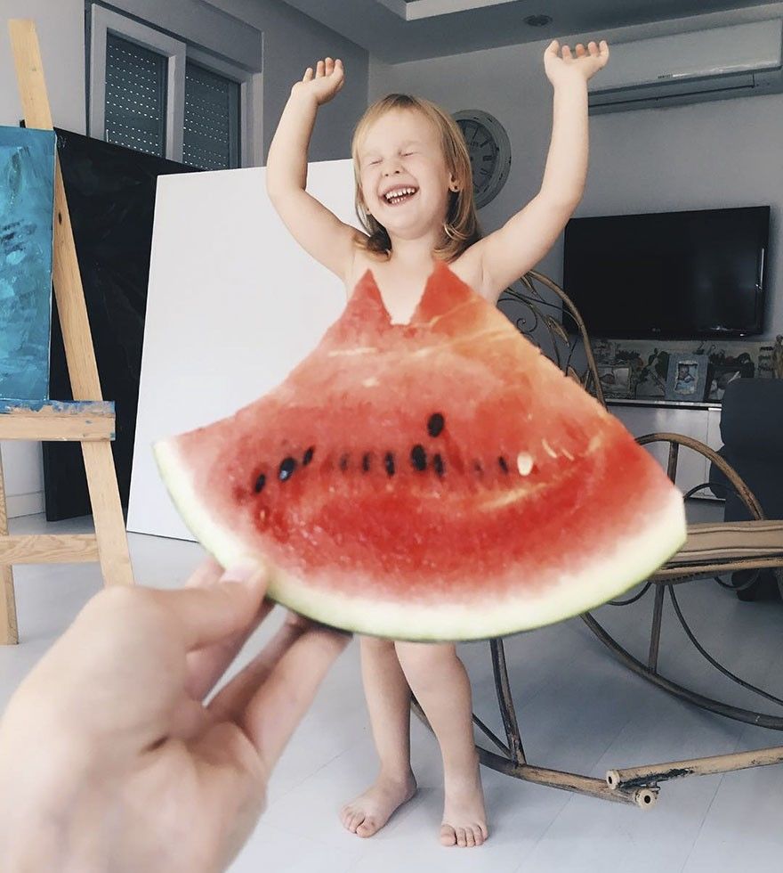 Bocah Ini Jadi Selebgram Berkat Pakai Baju Sayuran dan Buah