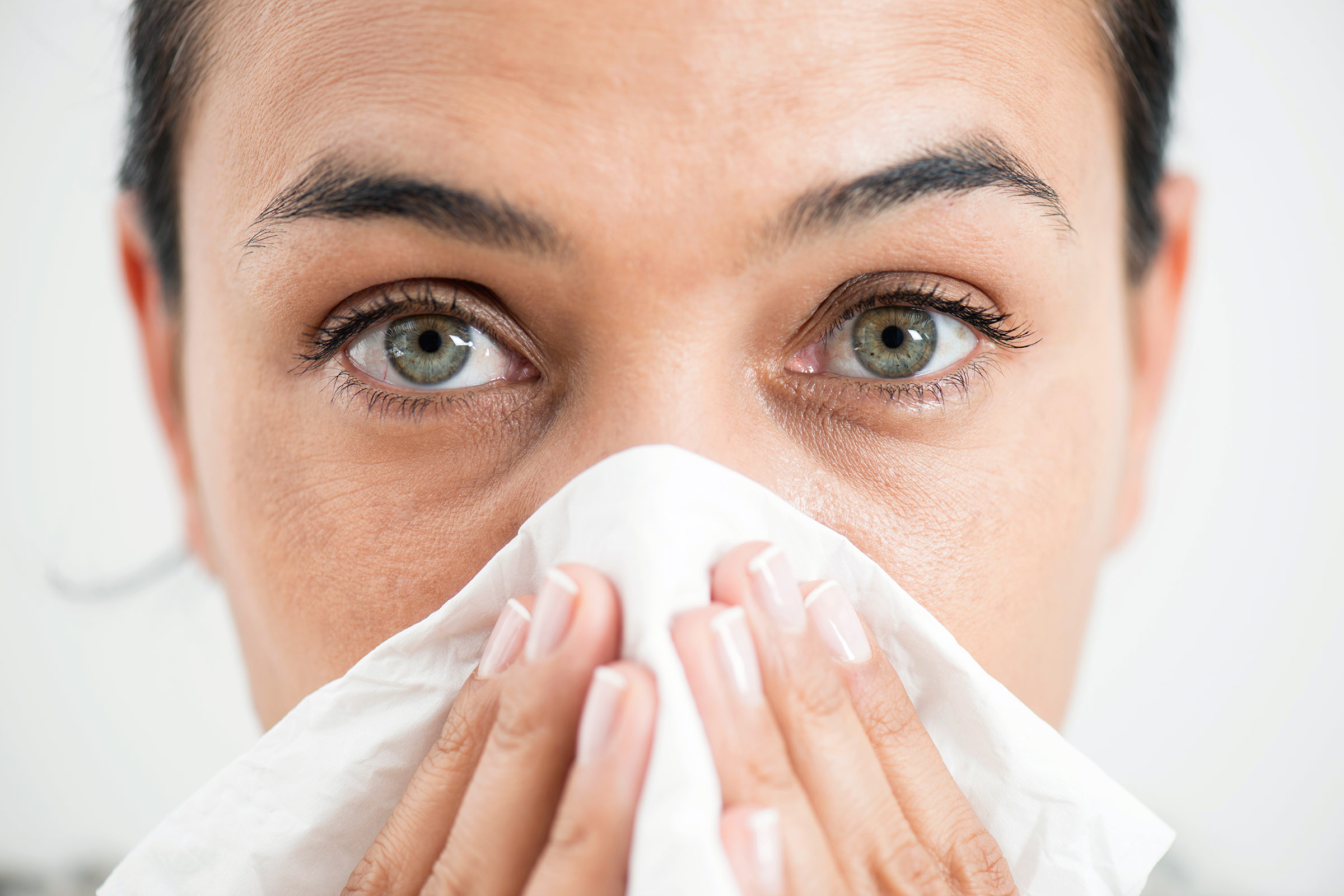 Почему течет нос при простуде