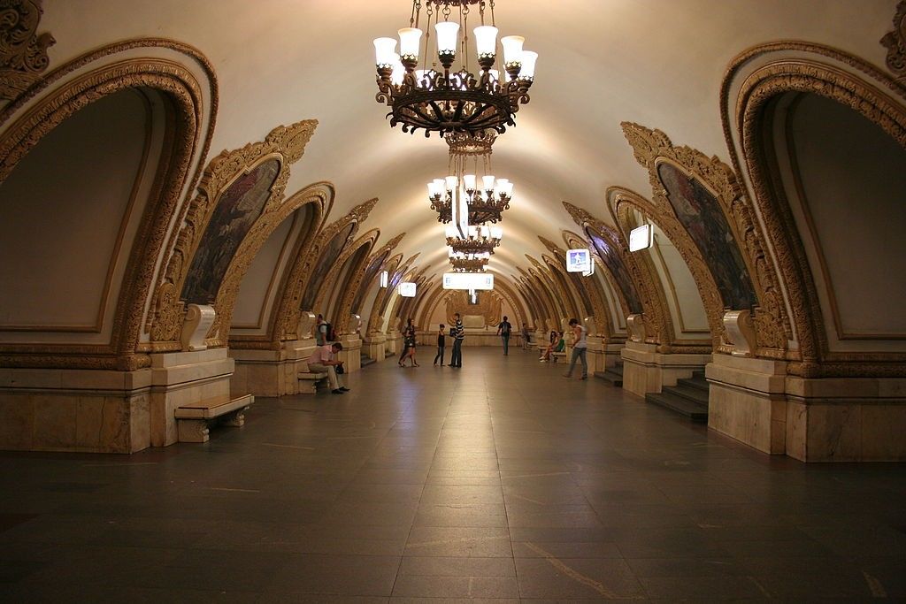 Exploring Moscow Metro Station, The Most Beautiful Underground Palace in the World