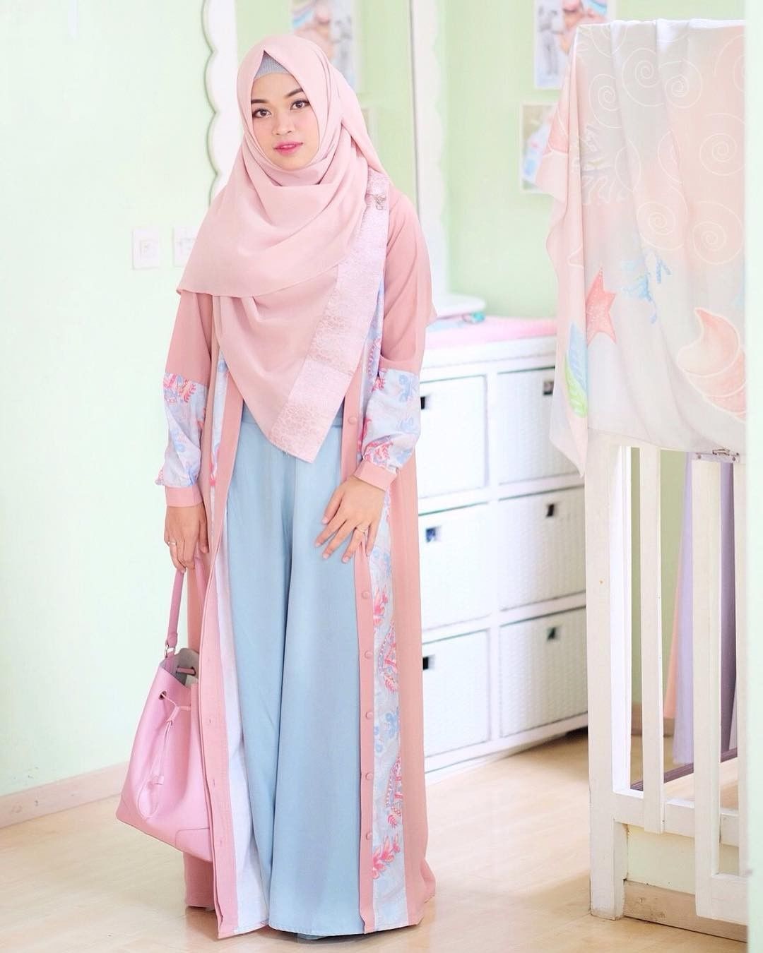 Baju Pink Muda Cocok Dengan Jilbab Warna Apa | Ide Perpaduan Warna