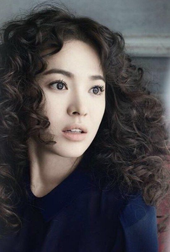 10 Gaya Rambut  Song  Hye  Kyo  yang Bisa Kamu Tiru Cantik 
