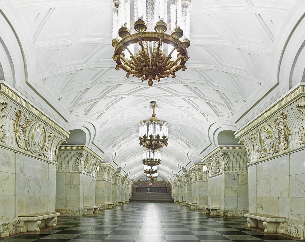 Exploring Moscow Metro Station, The Most Beautiful Underground Palace in the World