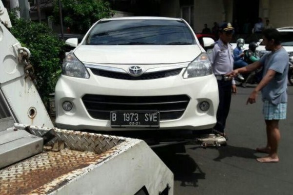 Mobilnya Diderek Dishub DKI Jakarta, Oknum Kemenhub "Ngamuk"