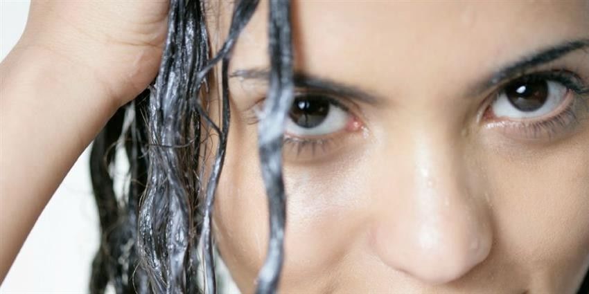 6 Cara Merawat Rambut  Keriting  Biar  Tak Kusut Jangan 