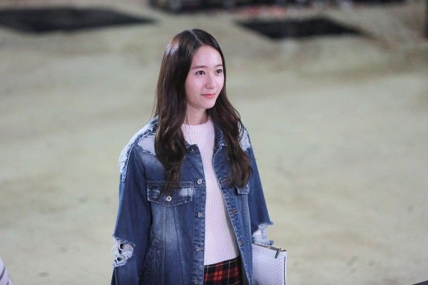 Inspirasi Style Kristal (fx) yang Bikin Gebetanmu Mupeng Ngajak Kencan