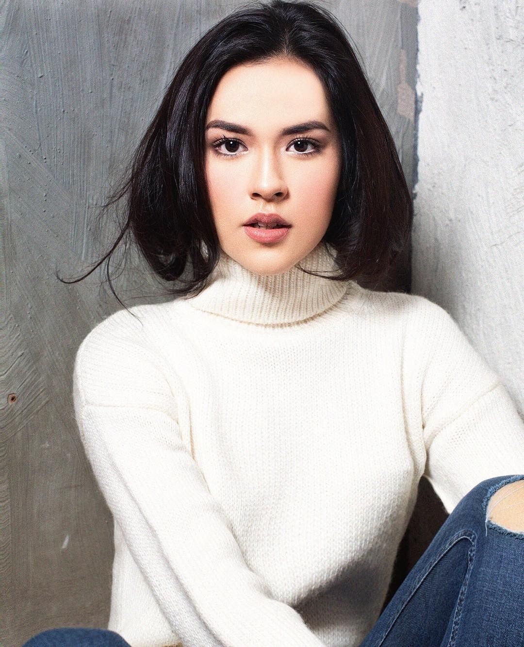 Style Simple Nan Elegan Ala Raisa Buat Yang Suka Buru Buru