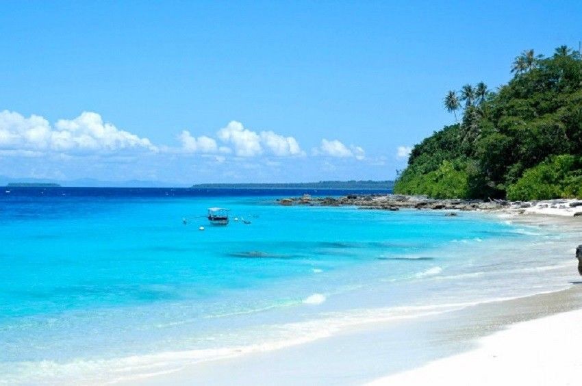 11 Pantai Eksotis yang Wajib Dikunjungi di Pulau Nias