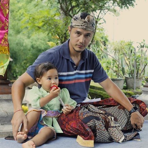 Gantengnya Pangeran Bali Ini Kamu Sudah Kenal