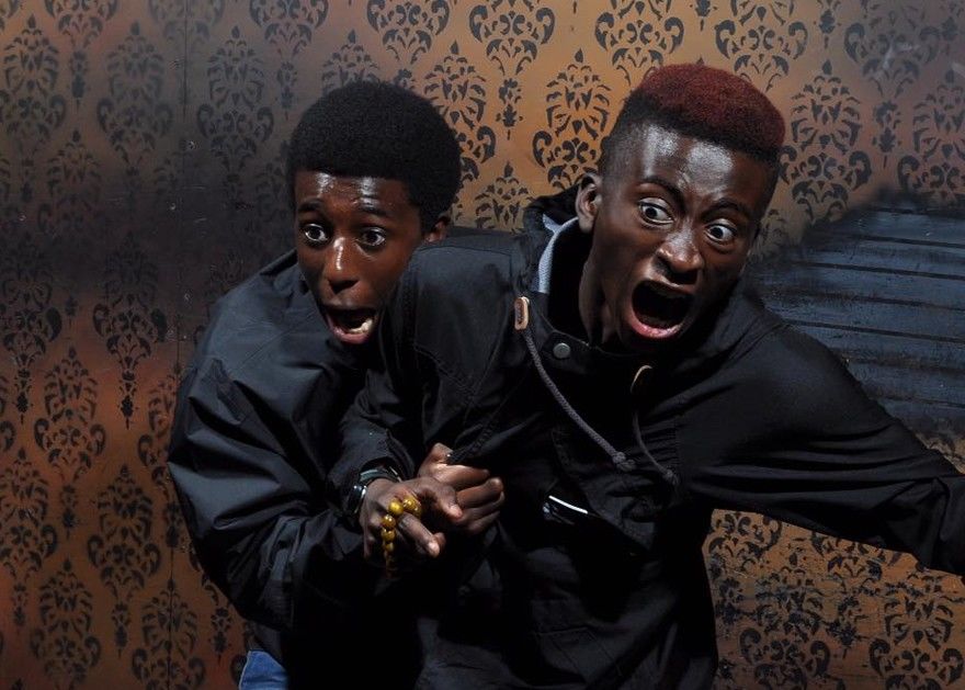 Ngakak! 15 Ekspresi Orang Saat Masuk Rumah Hantu, Kamu yang Mana?