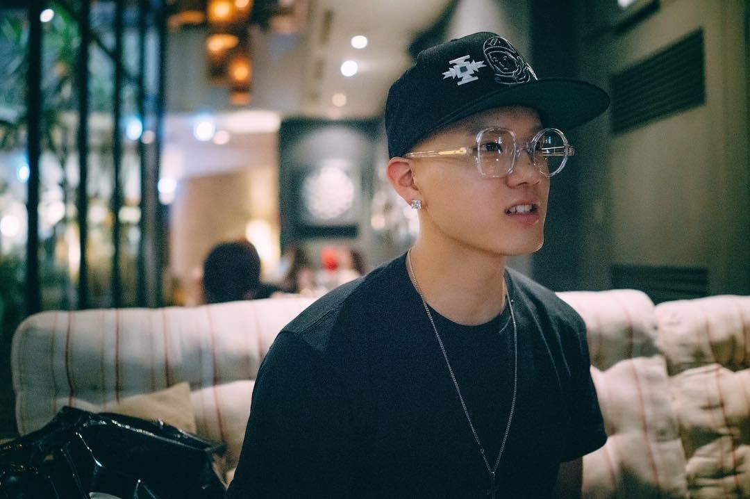 20 Transformasi Peniel BTOB, Idol KPop Pertama yang Botak