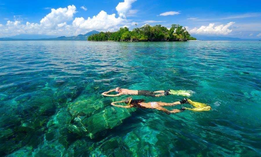 Intip 10 Potret Cantiknya Pulau Lembeh Di Manado Surga