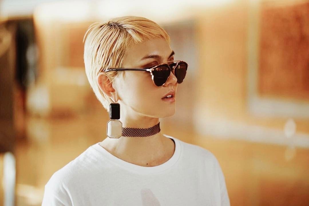 6 Inspirasi Gaya Rambut Pendek Ala Agnez Mo Yang Keren Banget