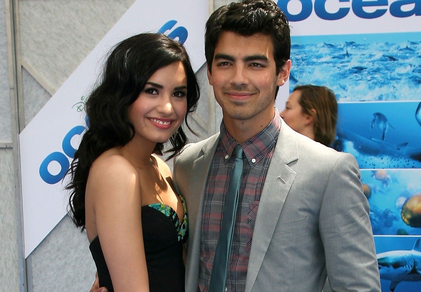 2. <b>Joe</b> Jonas dan <b>Demi</b> Lavato. 