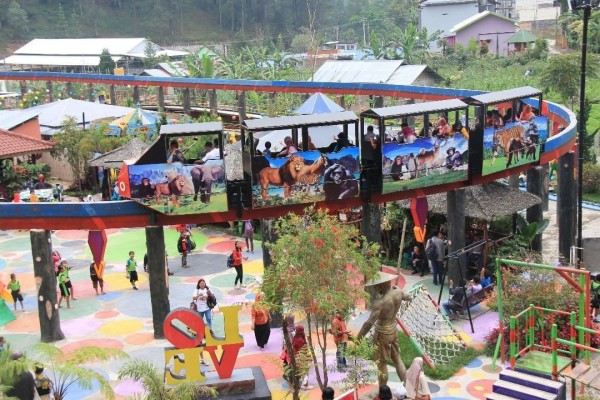 penginapan murah dekat taman wisata matahari Nikmati 10 Suasana Liburan Akhir Pekan di Bukit Sekipan 