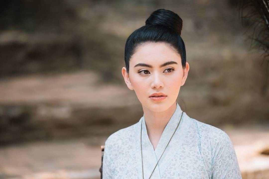 10 Fakta Davika Hoorne, Si 'Hantu Pee Mak' Thailand yang 