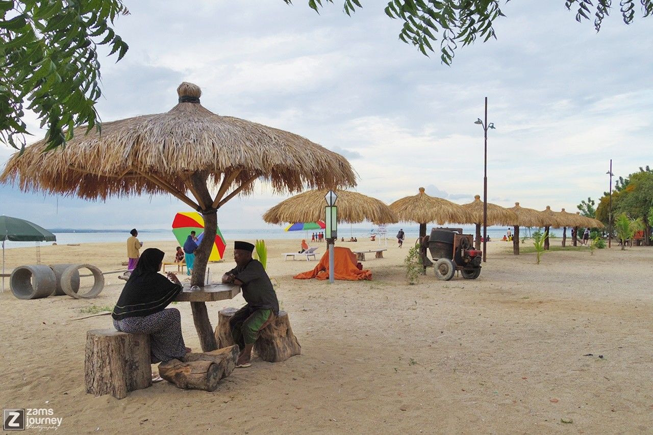 Intip Yuk Ini 8 Potret Kecantikan Pantai Sembilan Di Sumenep Madura