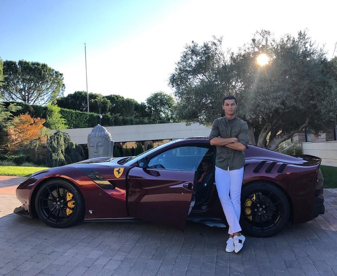 Foto Mobil Sport Cristiano Ronaldo Terbaru Kawan Modifikasi