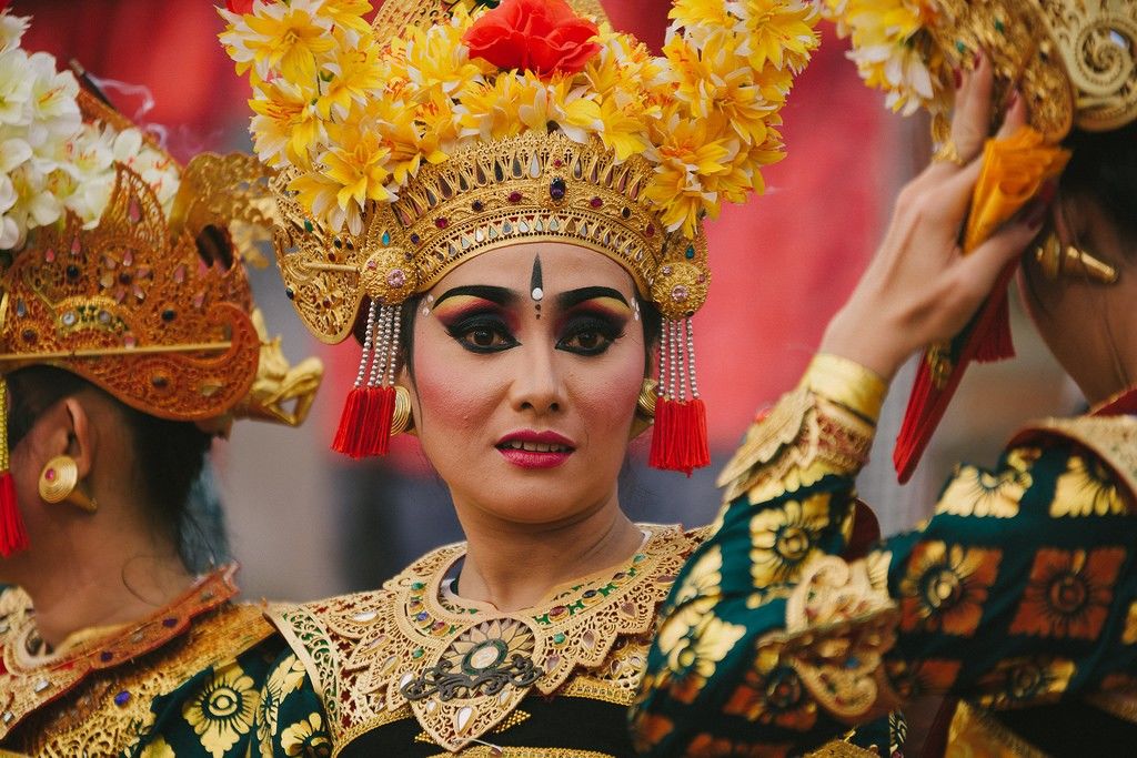 Dikenal Kuat, 4 Alasan Kamu Bisa Terpikat oleh Pesona Perempuan Bali
