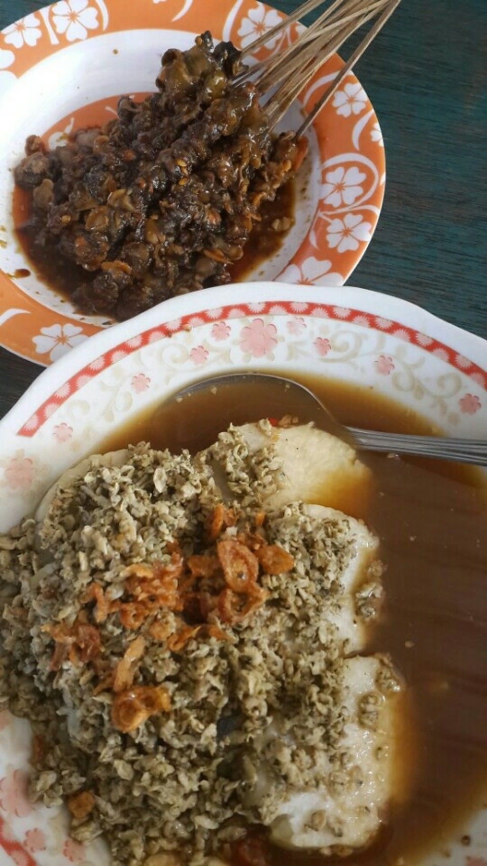 Yummy 5 Lontong  Kupang  Paling Mantap di Surabaya Mulai Rp 