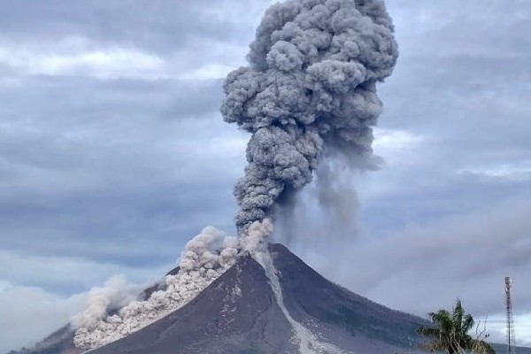 Tren Gaya 35 Gambar Fenomena Alam Di Indonesia