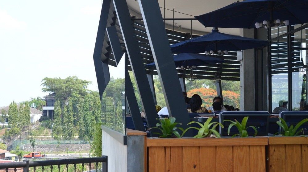 11 Kafe Kece Di Semarang Ini Punya Pemandangan Yang