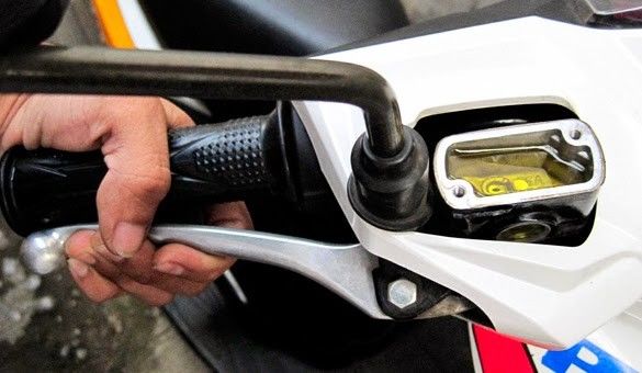 Tiga Kebiasaan Buruk yang Bisa Buat Motor Kamu Cepat Rusak