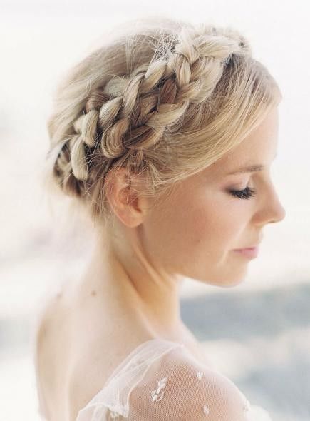 Bridal Hairstyle yang Cocok Berdasarkan Zodiak