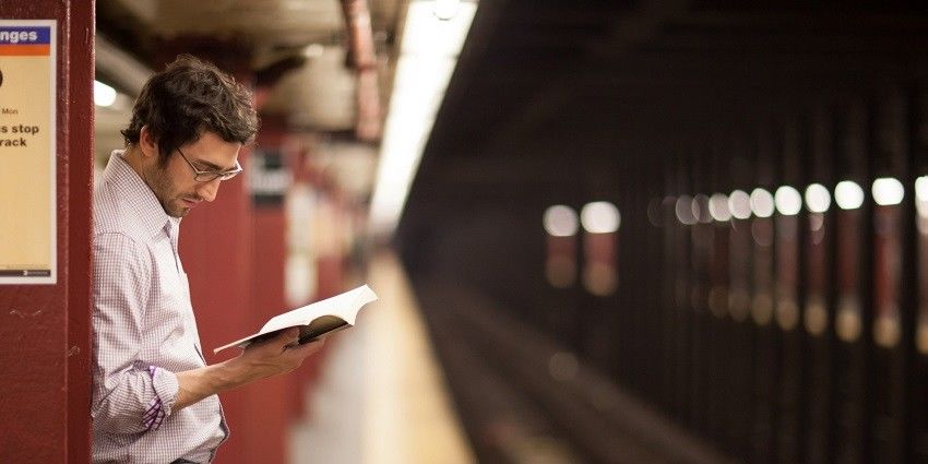 13 Macam Julukan Buat Pecinta Buku, Mana yang Kamu Banget?