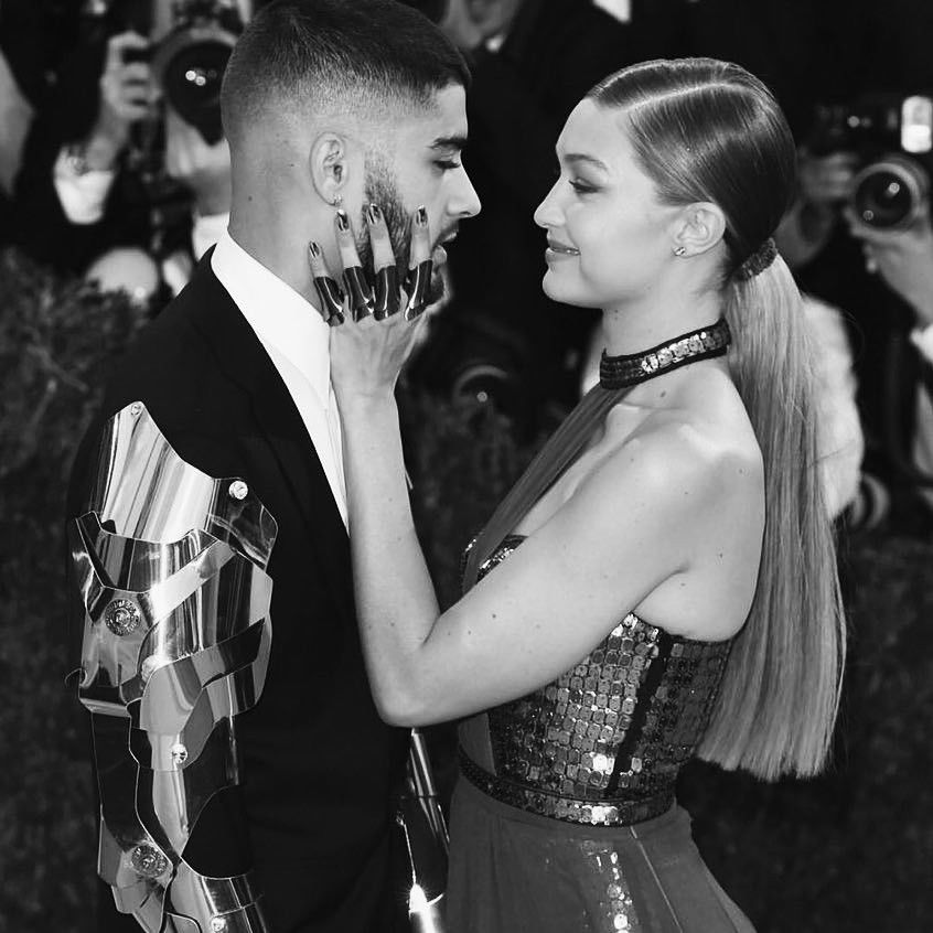 Romantis 9 Potret Kemesraan Gigi Hadid Dan Zayn Malik Ini Bikin Ngiri 