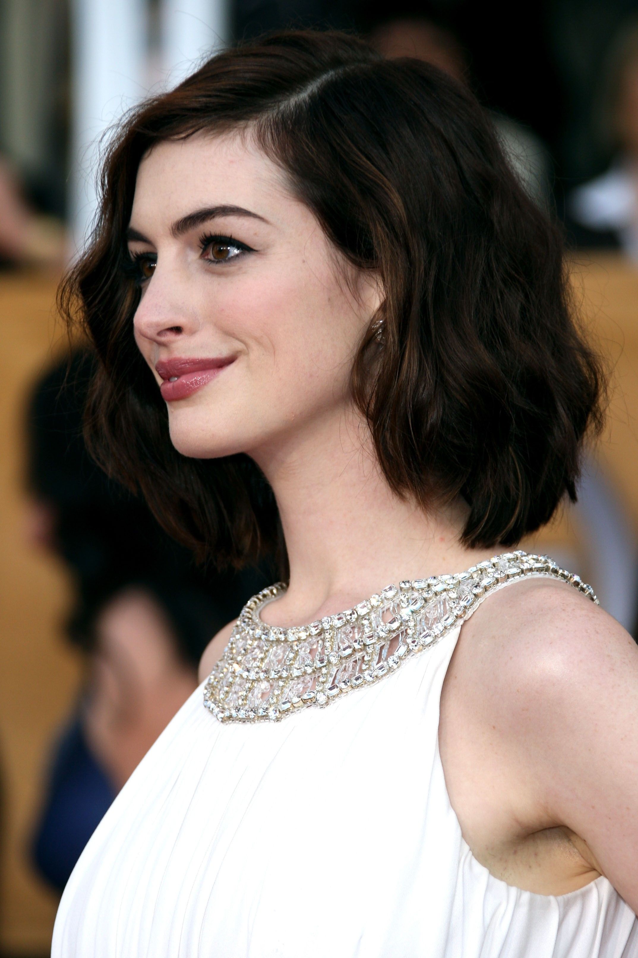 Style Rambut Ala Anne Hathaway Cocok Buatmu Yang Hobi Ganti Gaya