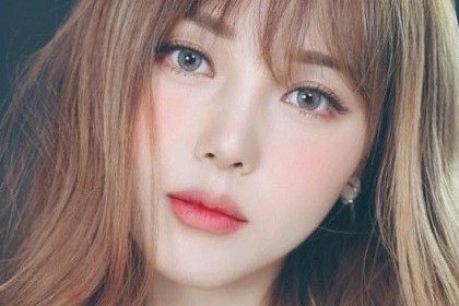 5 Tips Makeup Minimalis yang  Bikin Cantik  Maksimal Ala 