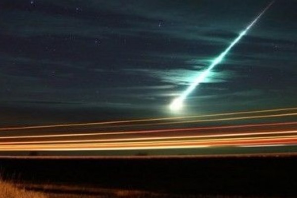 Warga Michigan Heboh dengan Munculnya Kilatan Cahaya Terang