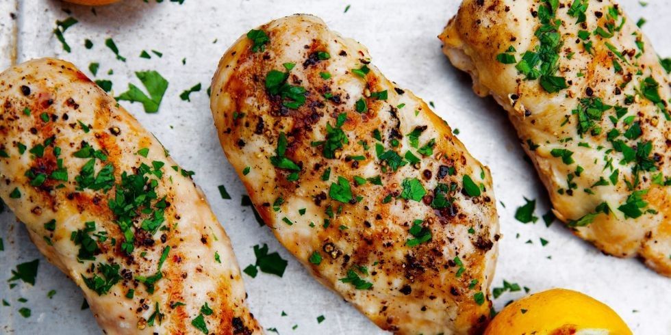 Cuma 20 Menit Ini Cara Membuat Dada Ayam Panggang Lezat