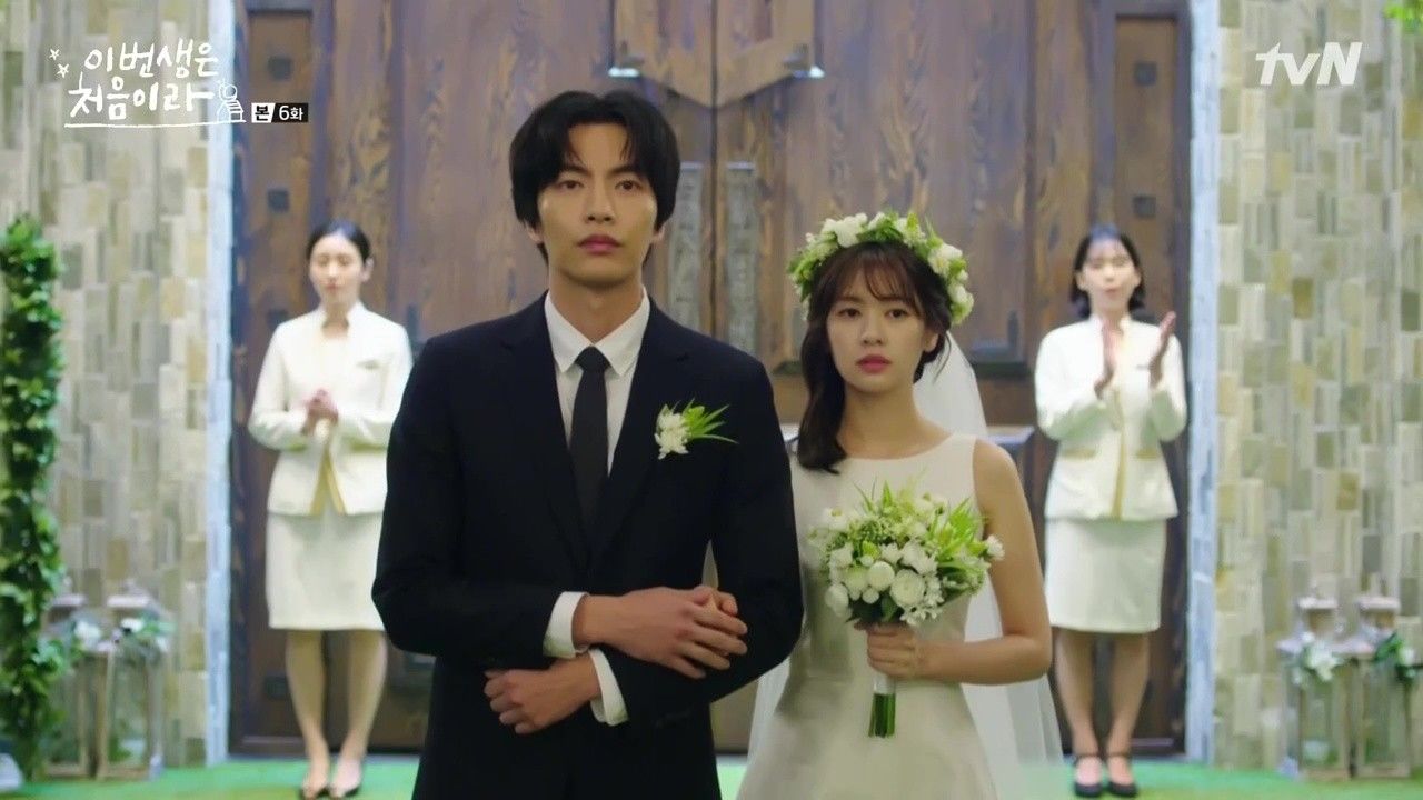 Наша 1 жизнь. Эта жизнь наша первая постер. Наша 1 жизнь. Дорама эта жизнь наша 1. Наша первая жизнь дорама.