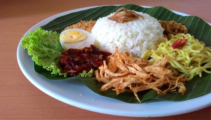 7 Warung di Bali Ini Punya Kuliner Pedas yang Nampol Banget