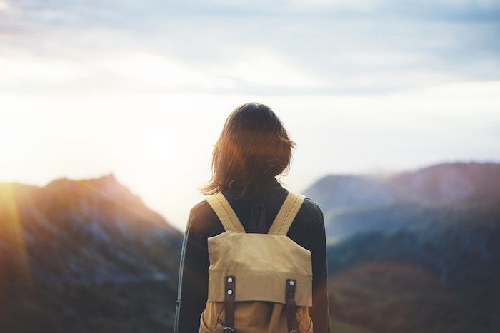 6 Kenikmatan Solo Travelling yang Hanya Bisa Dirasakan Para Introvert