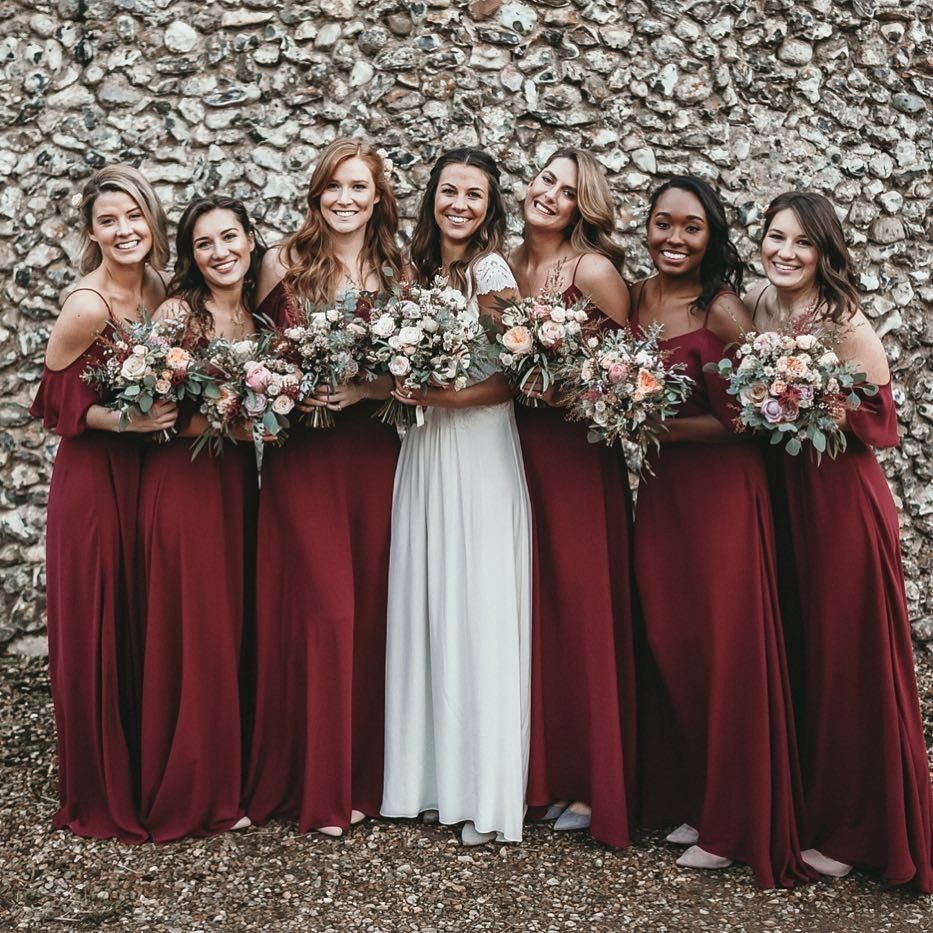 Inspirasi Warna Dan Desain Gaun Untuk Bridesmaids