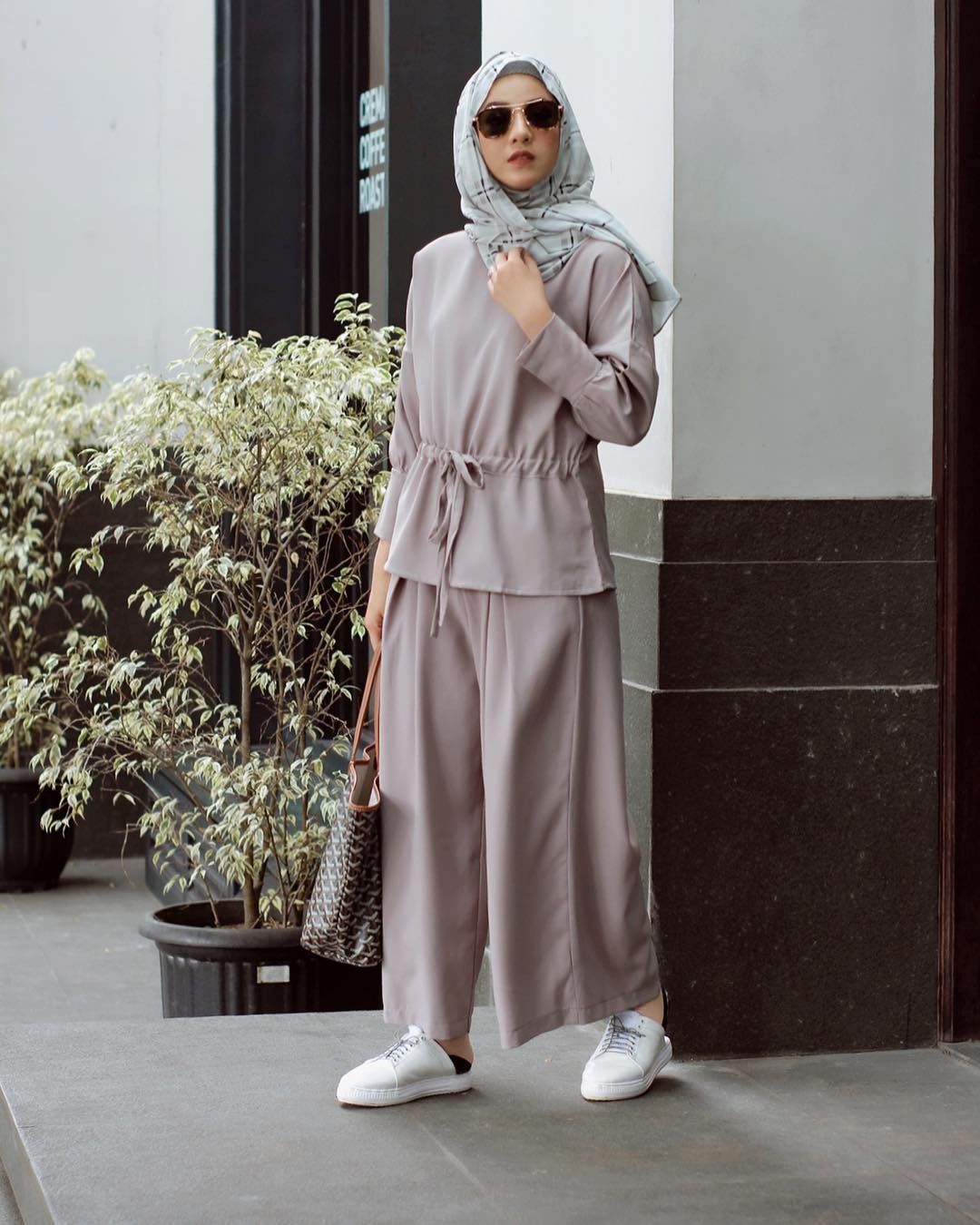 Inspirasi Padu Padan Celana Kulot Untuk Gaya Hijab Sehari Hari My Xxx Hot Girl 