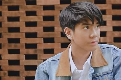 Jangan Mimpi! 5 Alasan Kamu Gak Perlu Terlalu Baper Sama Dilan