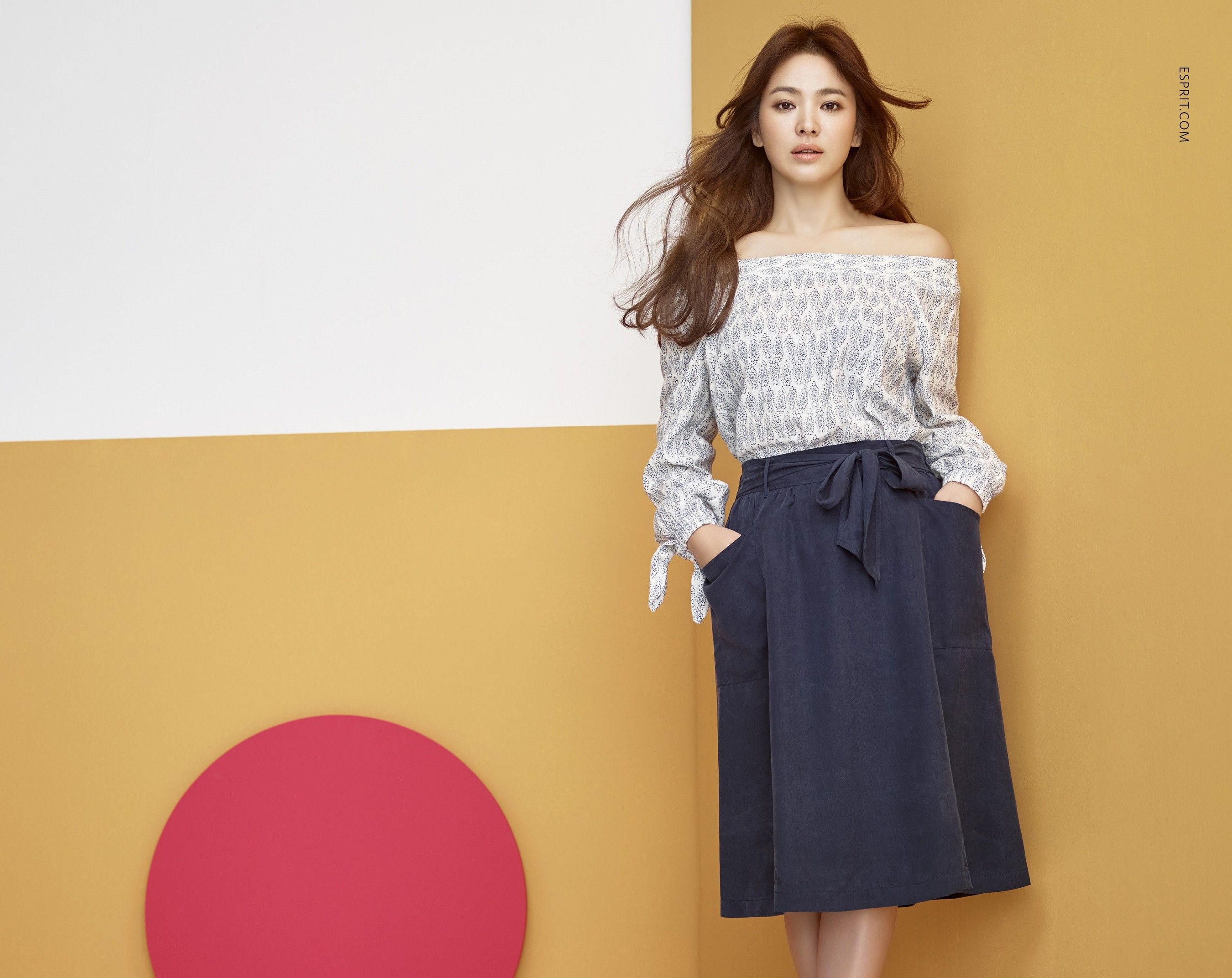 Style Ala Song Hye Kyo Yang Menginspirasimu Jadi Wanita Anggun