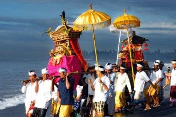 5 Tradisi Yang Akan Terjadi Ketika Umat Hindu Di Bali Merayakan Nyepi