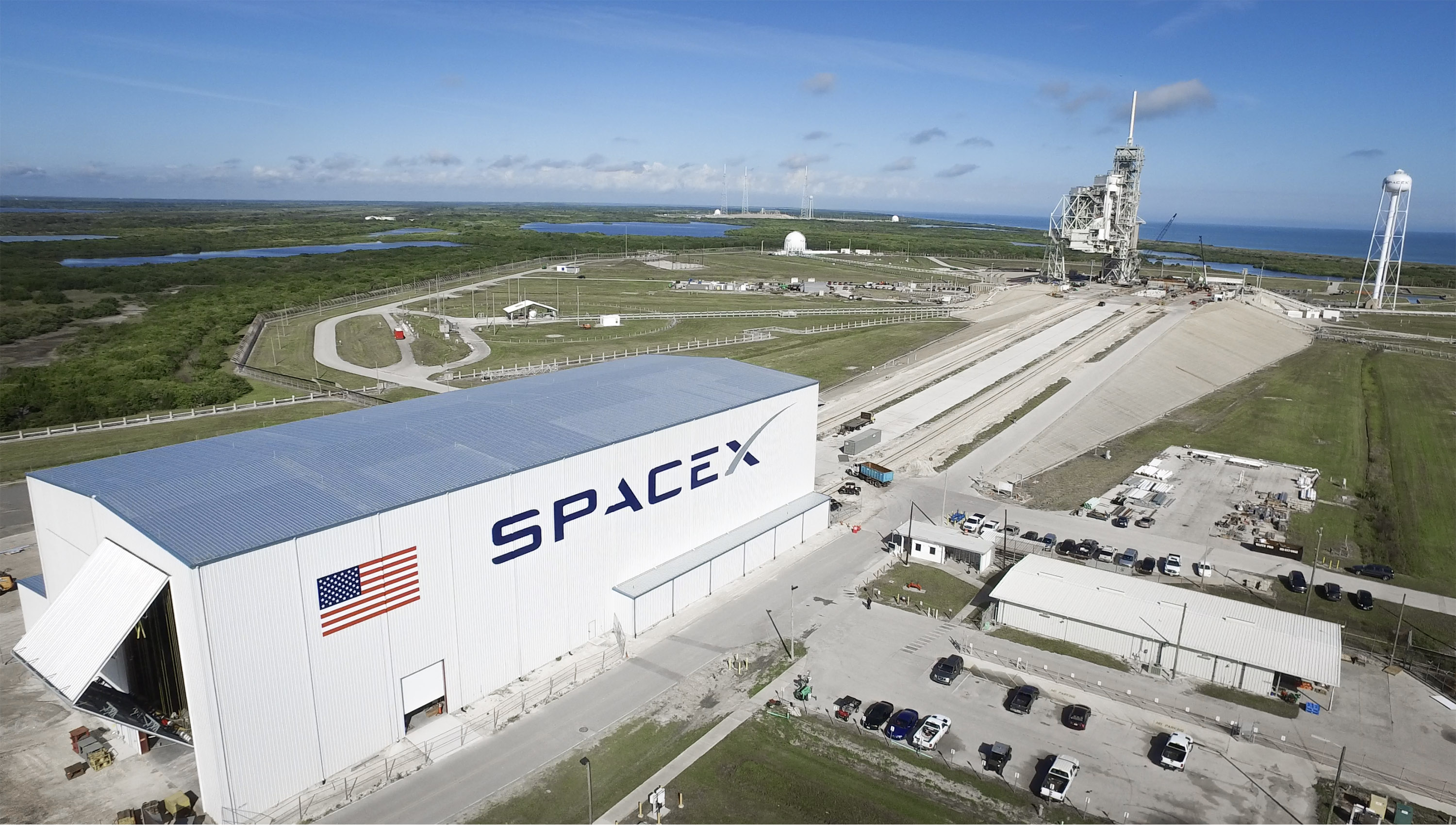 SpaceX Menang Kontrak NASA untuk Misi ke Bulannya Jupiter