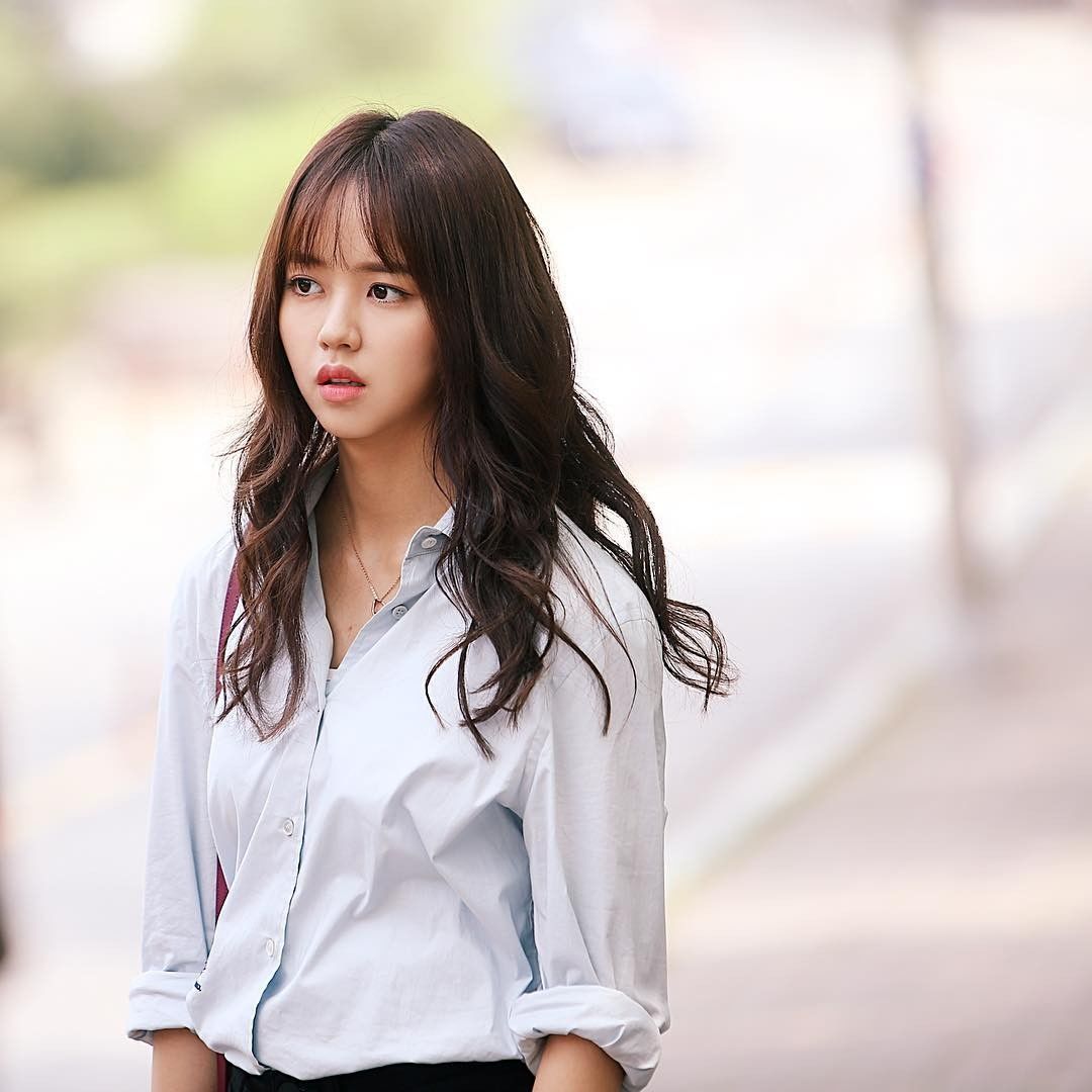 Kekinian Ini 14 Style Untuk Kuliah Ala Kim So Hyun Yang Wajib Ditiru 5850