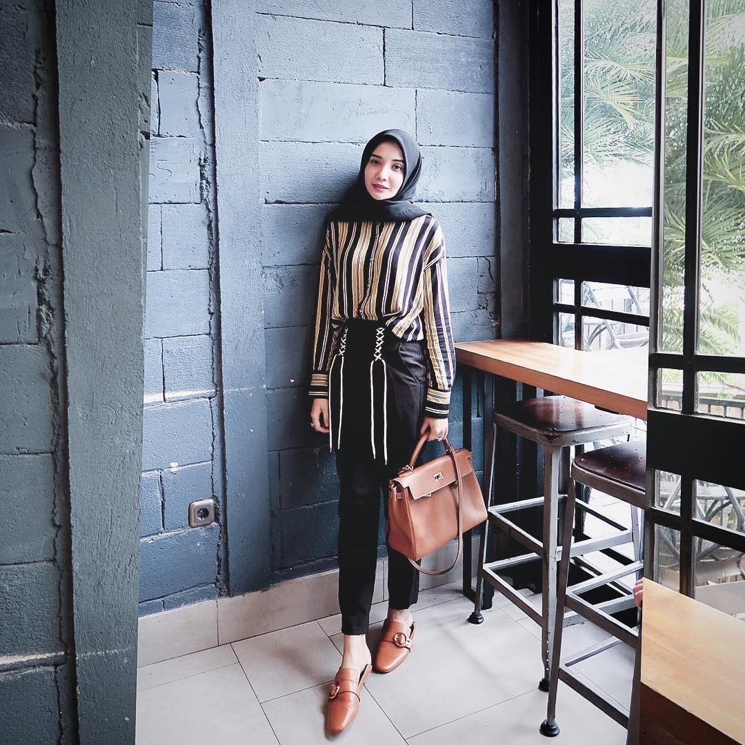 8 Inspirasi Tampil Kasual Stylish Untuk Hijaber ala 