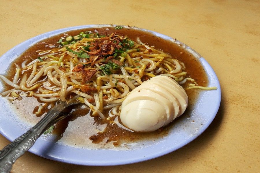 16 Macam Sajian Mie dari Seluruh Daerah di Indonesia yang Bakal Bikin Kamu Tergoda